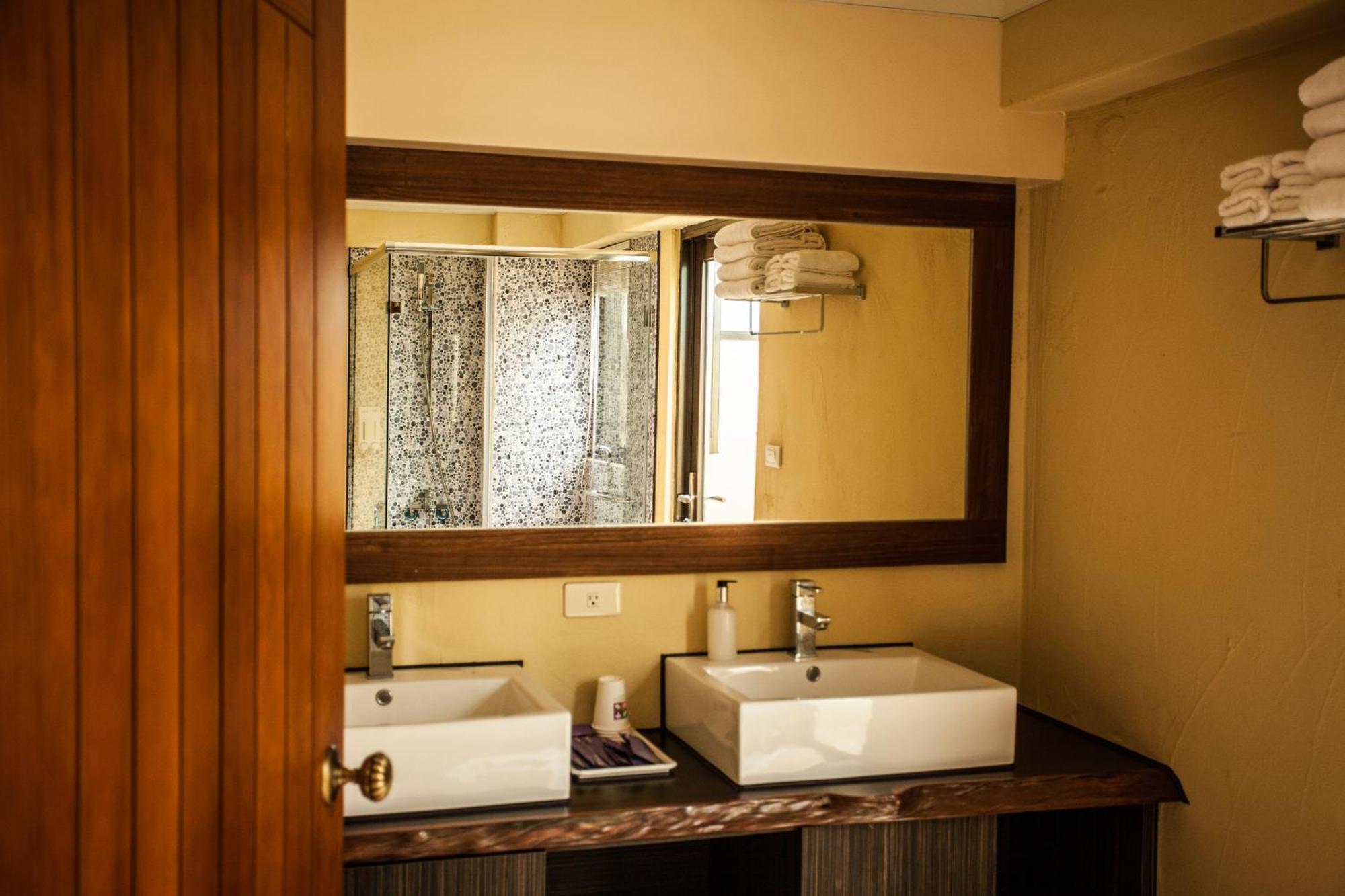 Oasis Hotel Маґун Екстер'єр фото
