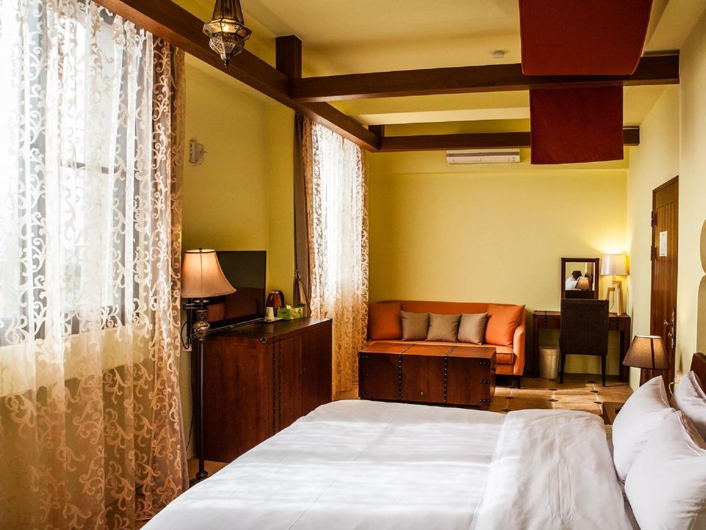 Oasis Hotel Маґун Екстер'єр фото